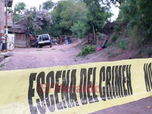 FOTOS: Así quedó la escena donde una pareja murió atropellada en Tegucigalpa