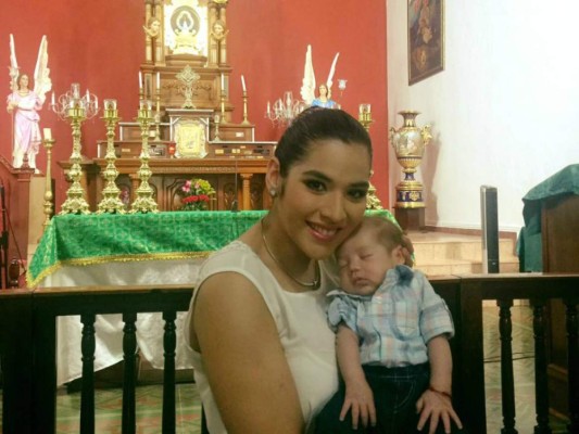 Carolina Lanza luce mejor que nunca tras convertirse en mamá