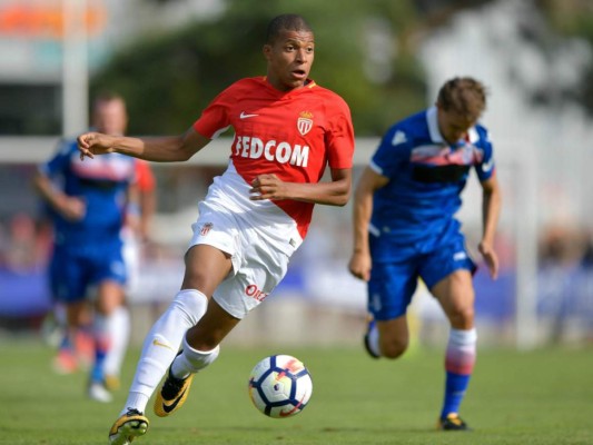 ¿Indirecta al Real Madrid? Mónaco amenaza a clubes que contacten con Mbappé sin su autorización