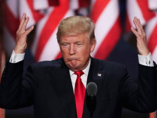 Trump dice que acciones de Manafort ocurrieron 'hace años”