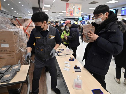 Corea del Sur registra otros 60 casos de coronavirus; total llega a 893