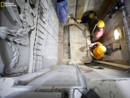 Abren completamente la tumba de Jesús después de dos siglos