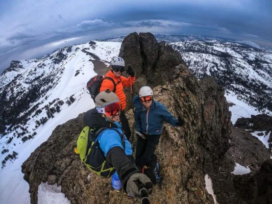 Catracho busca conquistar las tres montañas más altas de América del Sur
