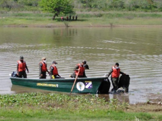 Guardia de Honor Presidencial realiza trabajos de limpieza en la represa Los Laureles