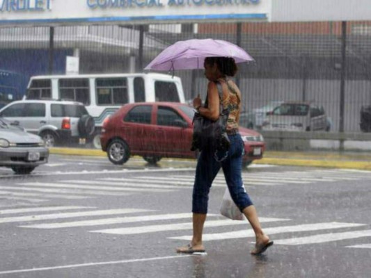 Expertos pronostican lluvias para las próximas horas en la zona del Caribe de Honduras