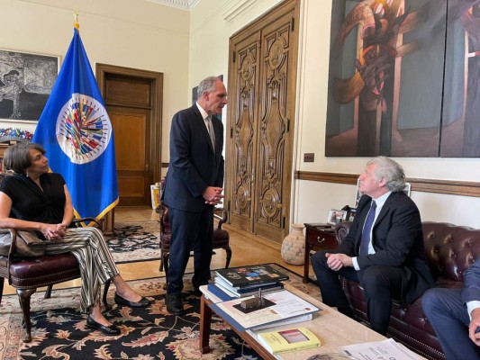 Nasry 'Tito' Asfura se reúne con Luis Almagro en Washington