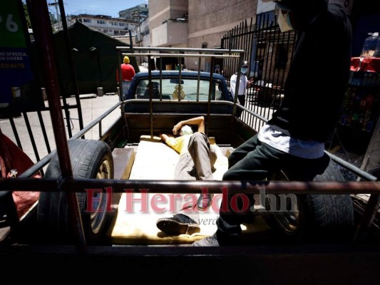 Drama de entierros sin familia y calvario en los hospitales: la lucha del covid-19 en Honduras