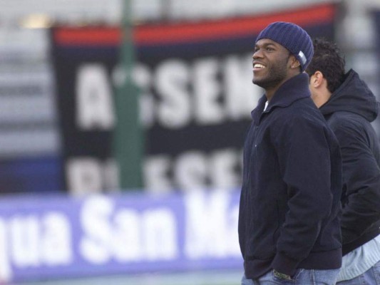 Conoce los números de David Suazo en Italia