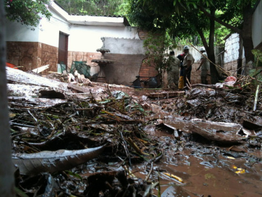 Al menos 65 casas inundadas por lluvias en la capital de Honduras
