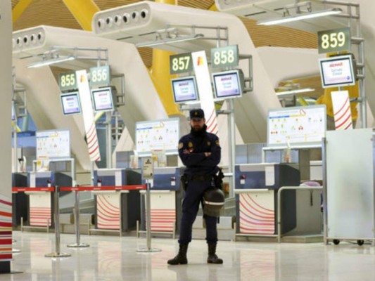 Controles para ingresar a España confunden a hondureños