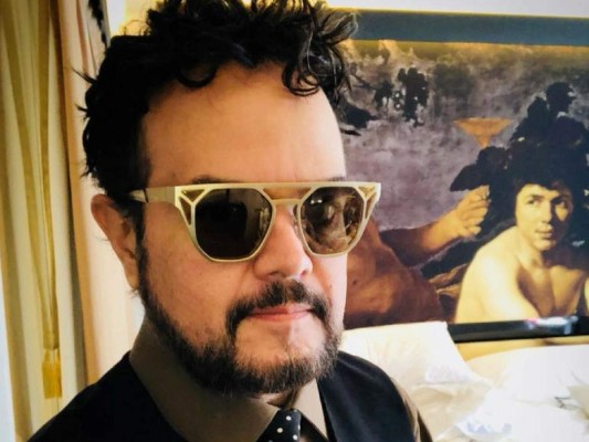 Tuits de Aleks Syntek desatan debate y críticas en México