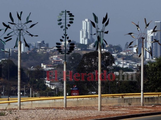 FOTOS: En día no autorizado, capitalinos salen a las calles y desafían al Covid-19
