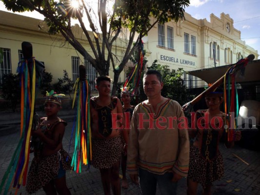 La leyenda del Señor de la Sierra vive en la Escuela Urbana de Varones Lempira