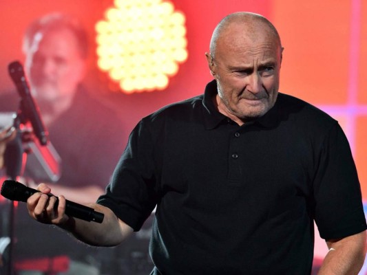 Phil Collins interrumpe su gira tras sufrir una caída accidental