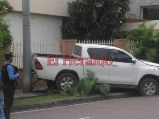 Matan a tres personas dentro de vehículo en el barrio Los Andes de San Pedro Sula