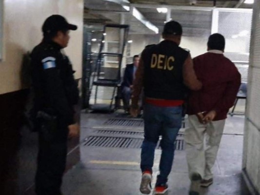 Caen exfuncionarios por corrupción en puerto caribeño de Guatemala