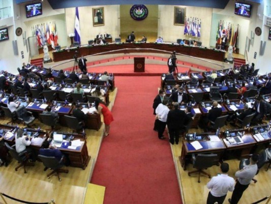 El Salvador: pensión a selecciones de mundiales de fútbol de 1970 y 1982