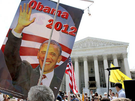 Corte Suprema da la victoria a Obama y mantiene su reforma sanitaria