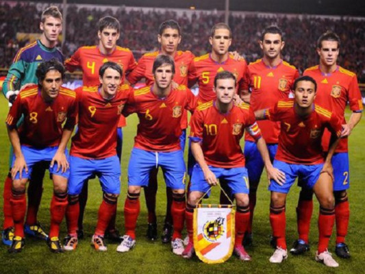 España se cruza de nuevo en el camino de Honduras