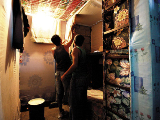 Como esclavos de capos terminan reos en Penitenciaría Nacional