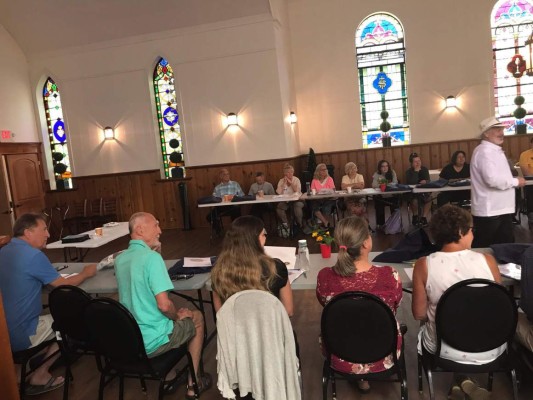 Iglesia Génesis II: religiosos que prometen 'sustancia milagrosa' contra el covid-19