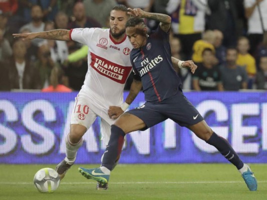 Neymar reclama prima de renovación tras demanda del Barcelona