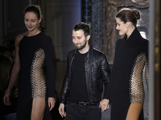 Anthony Vaccarello desembarca en Saint Laurent