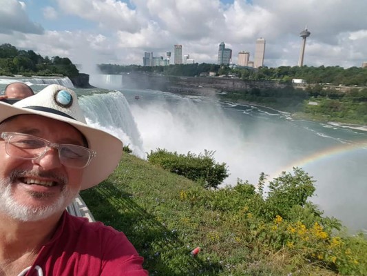 Iglesia Génesis II: religiosos que prometen 'sustancia milagrosa' contra el covid-19