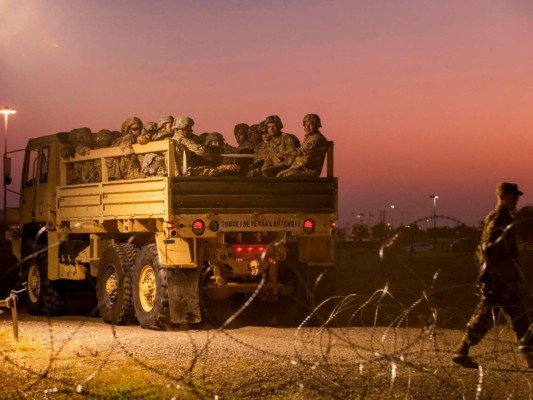 El departamento de Defensa proporcionará hasta 5,500 personas para apoyo de infraestructura, soporte operacional, apoyo en detección y monitoreo, y apoyo aéreo. Foto: AP.