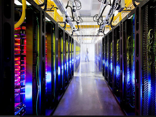 Google publica fotos de sus centros de datos en EE UU y Europa