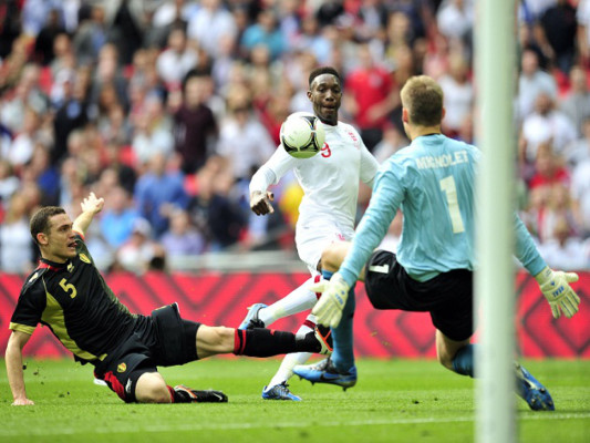 Inglaterra y Polonia ganan amistosos previos a la Eurocopa