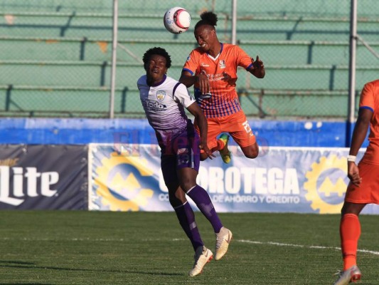 Lobos UPN y Real de Minas empataron en el estadio Nacional