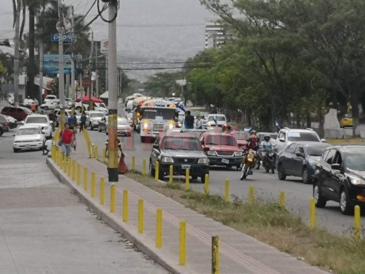 Así fue la caravana del sector transporte para exigir la rebaja al precio de los combustibles