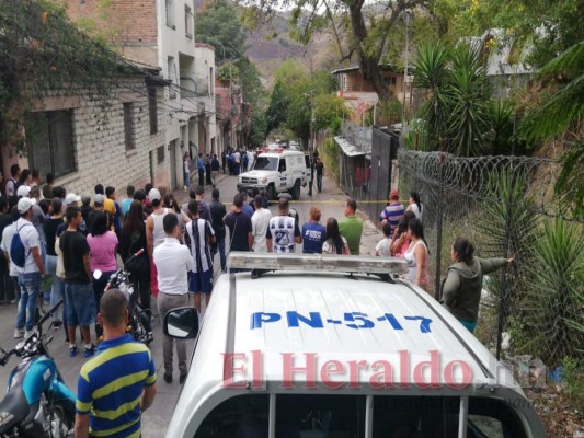 FOTOS: Escena del crimen de una pareja acribillada en barrio Buenos Aires