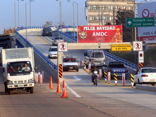 En el paso El Trapiche se trabaja en la instalación de vigas para cerrar actividades a partir del domingo y retomarlas en enero.