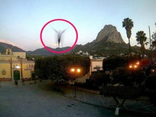Extraña criatura es captada en el cielo de México ¿Apocalipsis ya?