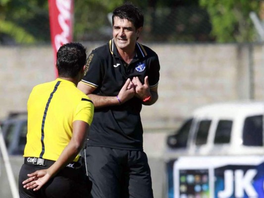 Juan Carlos Suazo: 'Árbitros están en contra de Motagua'