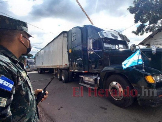 En caravana y fuertemente custodiadas, traslado de maletas electorales ya llega al 90% (FOTOS)