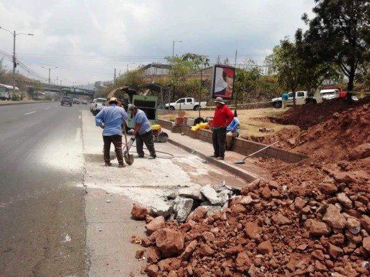 10 colonias del oriente tendrán agua con tubería provisional