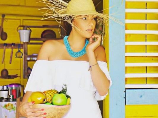 La hondureña Nathalia Casco debuta en el mundo de la música con el tema 'Yo te sigo'