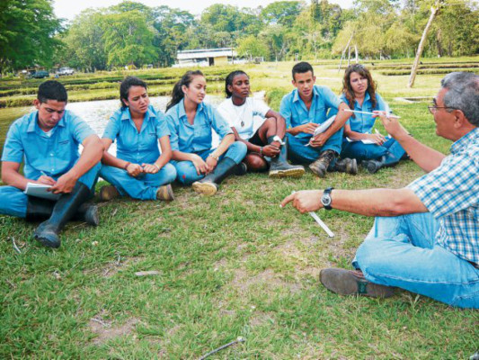 Un centro educativo promotor de la pluralidad cultural