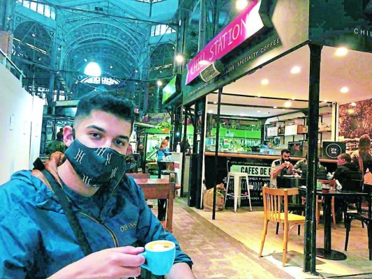 'En Honduras, donde el silencio es ley, toda escritura es rebelde”