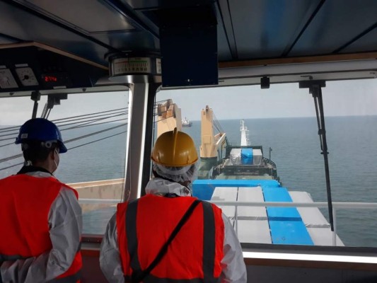 FOTOS: Así fue la llegada de los otros dos hospitales móviles a Honduras
