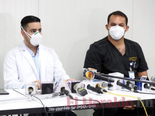 Secretaría de Salud entrega oficialmente hospital móvil a personal del Hospital Escuela