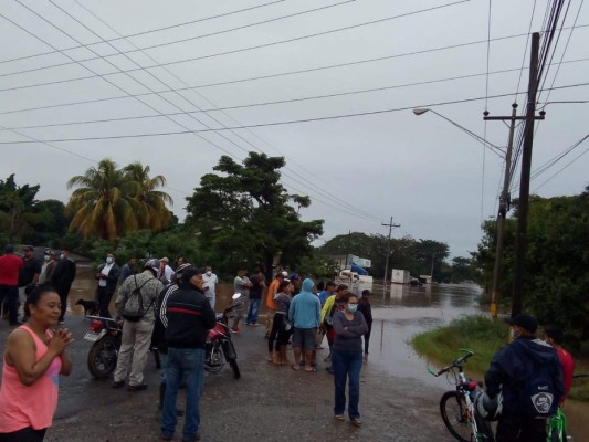 Los rostros de desesperación tras destructiva y mortal depresión Eta (FOTOS)