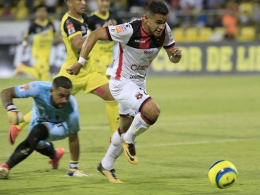 ¿Por qué han tenido éxito Roger Rojas y Alex López en Costa Rica?