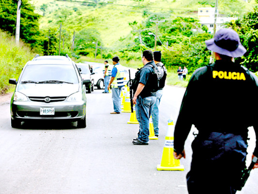 Retenes, patrullas con GPS y cámaras en plan de seguridad