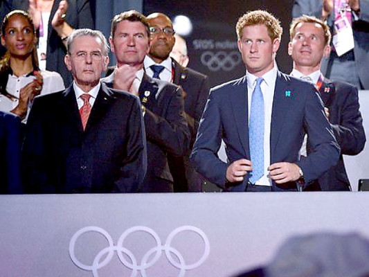 Príncipe Harry hará su primera aparición pública desde sus fotos desnudo