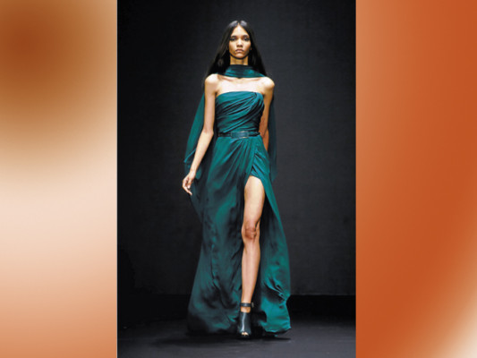Dominicana Moda: Femenina y sofisticada