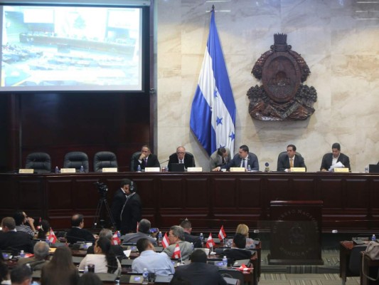 Diputados al Parlacen solo deberían tener voz